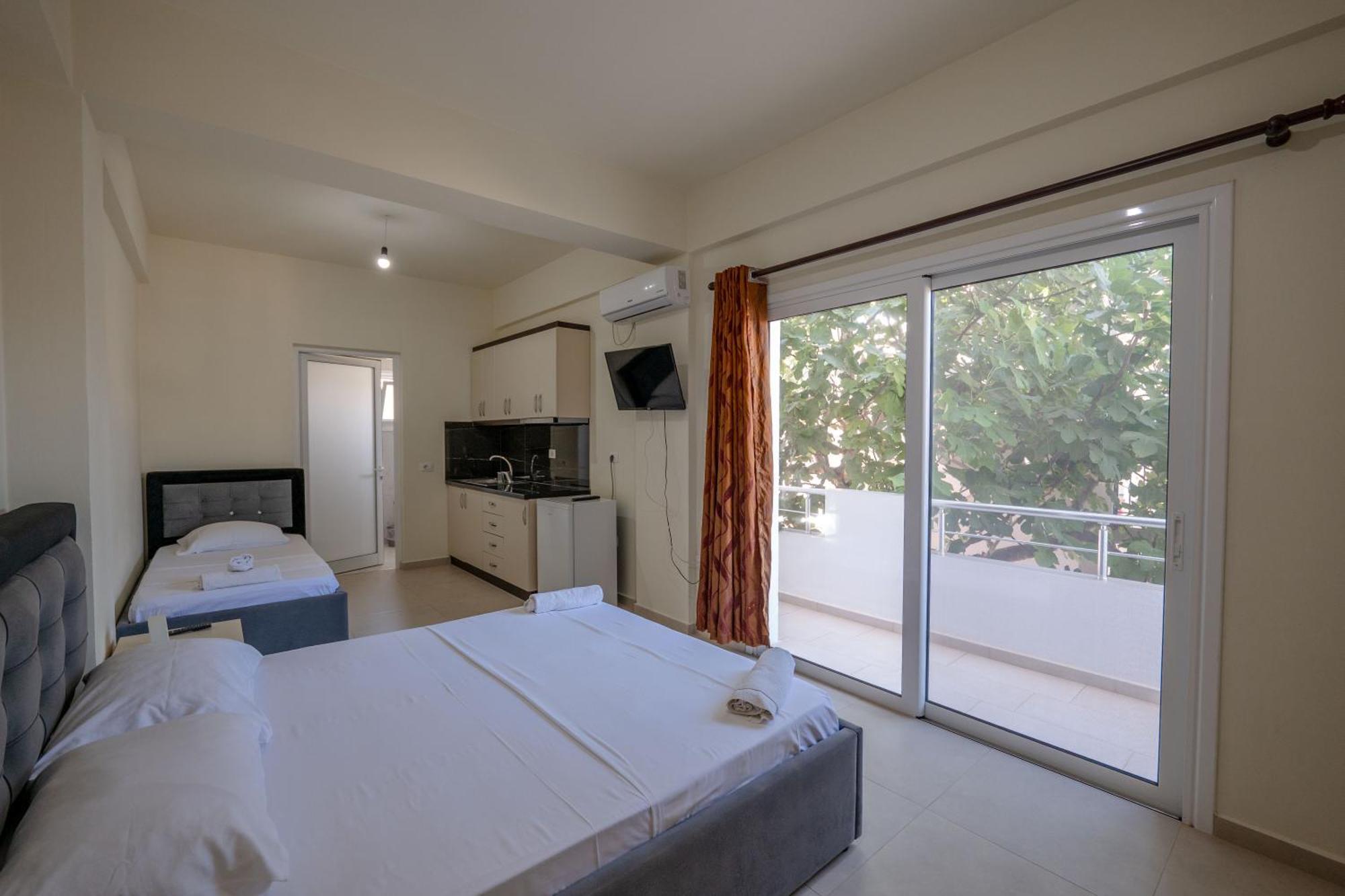 Rest Hour Hotel Ksamil Exterior foto